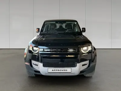 Usata Land Rover Defender S 200 CV (147 kW) 2025 Santorini black SUV