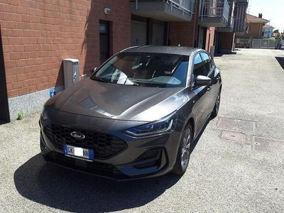 Usata Ford Focus ST-Line 125 CV (91 kW) 2022 Grigio Berlina