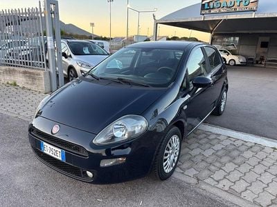 Usata Fiat Punto Lounge 75 CV (55 kW) 2014 Blu Utilitaria