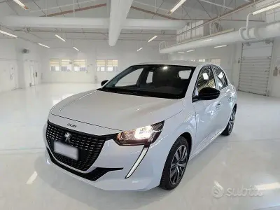 Usata Peugeot 208 Active 102 CV (75 kW) 2023 Bianco Utilitaria