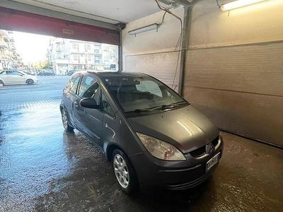 Usata Mitsubishi Colt 95 CV (69 kW) 2005 Grigio Utilitaria