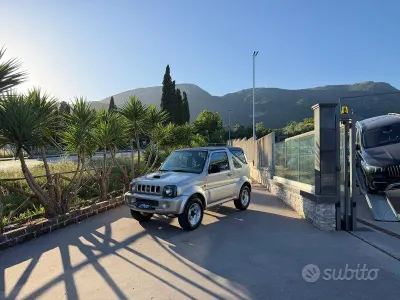 Usata Suzuki Jimny 86 CV (63 kW) 2005 SUV