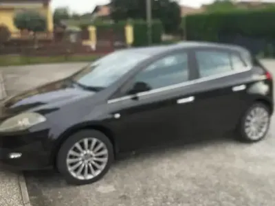 Usata Fiat Bravo 165 CV (121 kW) 2011 Utilitaria