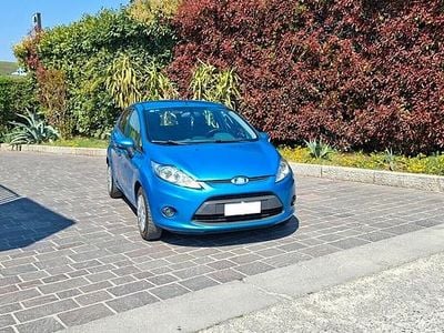 Usata Ford Fiesta Titanium 85 CV (62 kW) 2010 Blu Utilitaria