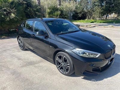 Usata BMW 116 M Sport 116 CV (85 kW) 2022 Nero Utilitaria