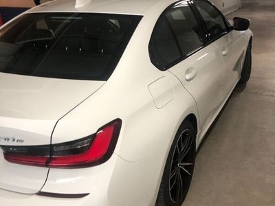 BMW 330e