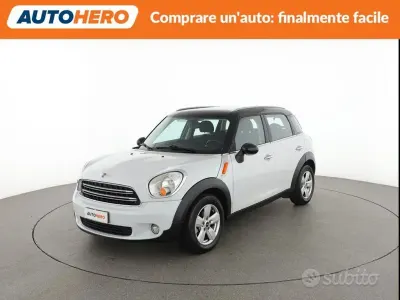 Usata Mini Countryman 111 CV (81 kW) 2015 Bianco SUV