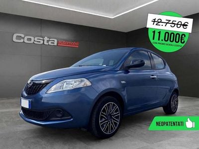 Usata Lancia Ypsilon Silver 69 CV (50 kW) 2023 Blu/azzurro Utilitaria