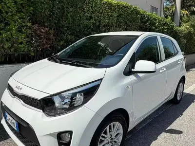 Usata Kia Picanto 67 CV (49 kW) 2024 Bianco Utilitaria