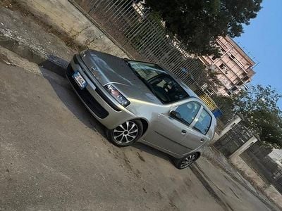 Usata Fiat Punto 60 CV (44 kW) 2001 Grigio Utilitaria