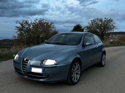 Usata Alfa Romeo 147 140 CV (102 kW) 2003 Blu Utilitaria