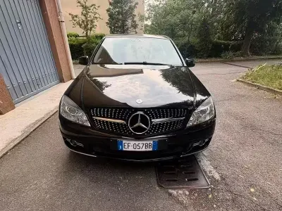 Usata Mercedes C200 Avantgarde 184 CV (135 kW) 2010 Nero Berlina