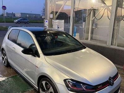 Usata VW Golf VII GTI 230 CV (169 kW) 2017 Berlina