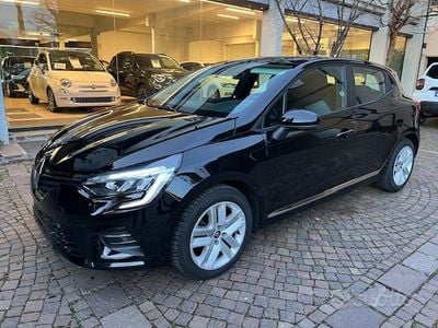 Usata Renault Clio V 101 CV (74 kW) 2020 Nero Berlina