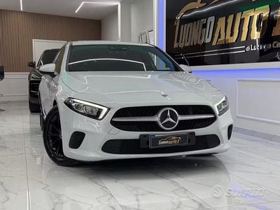 Usata Mercedes A180 Premium 116 CV (85 kW) 2019 Bianco Berlina