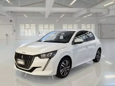 Usata Peugeot 208 Allure 101 CV (74 kW) 2021 Utilitaria