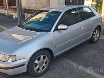 Usata Audi A3 Ambiente 125 CV (91 kW) 1999 Grigio Utilitaria