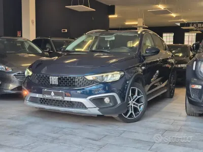 Usata Fiat Tipo Cross 131 CV (96 kW) 2021 Blu Station wagon