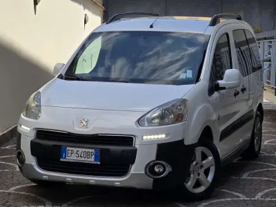 Usata Peugeot TePee Active 114 CV (83 kW) 2012 Other Station wagon