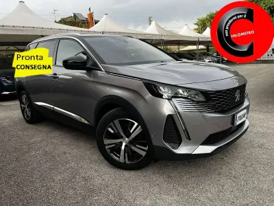 Usata Peugeot 5008 Allure 131 CV (96 kW) 2022 Grigio SUV