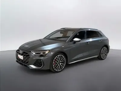 Usata Audi S3 Ambiente 333 CV (244 kW) 2025 Grigio daytona perlato Berlina