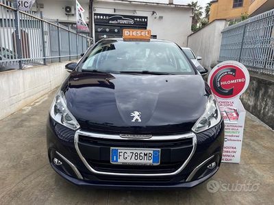 Blu Usata 2016 Peugeot 208 Allure Utilitaria | 8499 € (Molto cara)
