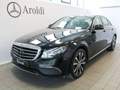 Usata Mercedes E350 Exclusive 211 CV (155 kW) 2017 197 nero ossidiana met. Berlina