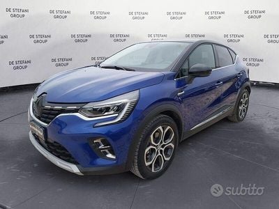 Usata Renault Captur Techno 143 CV (105 kW) 2023 Blu SUV