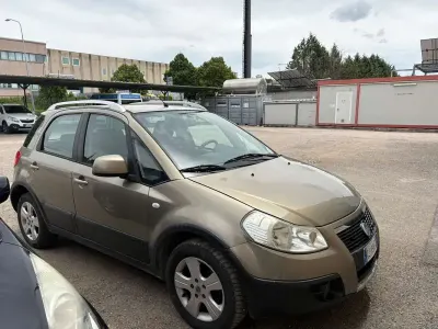 Usata Fiat Sedici Emotion 120 CV (88 kW) 2008 Oro SUV