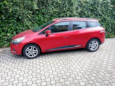 Usata Renault Clio GrandTour 90 CV (66 kW) 2017 Rosso Station wagon