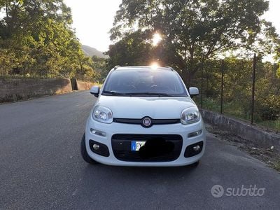 Usata Fiat Panda Lounge 69 CV (50 kW) 2019 Bianco Utilitaria