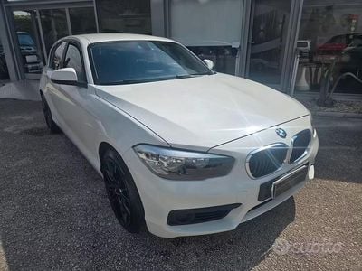 Usata BMW 116 115 CV (84 kW) 2019 Bianco Utilitaria
