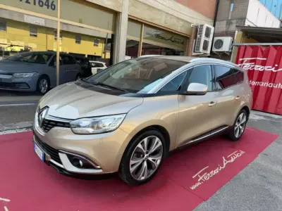 Usata Renault Grand Scénic IV Intens 131 CV (96 kW) 2017 Grigio Monovolume