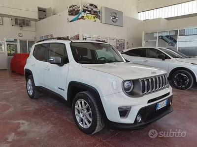 Begagnad Jeep Renegade Limited 120 HK (88 kW) 2021 Vit SUV
