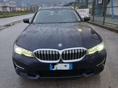 Usata BMW 320 Luxury Line 190 CV (139 kW) 2019 Station wagon