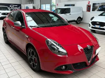 Usata Alfa Romeo Giulietta Super 120 CV (88 kW) 2017 Rosso Utilitaria