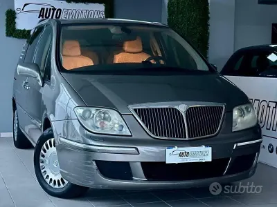 Usata Lancia Phedra 136 CV (100 kW) 2007 Grigio Monovolume