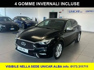 Usata Infiniti Q30 Premium 109 CV (80 kW) 2017 Nero Berlina