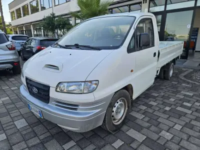 Usata Hyundai H 100 99 CV (72 kW) 2006 Bianco Furgone