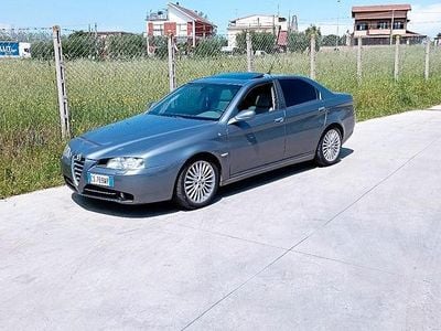 Usata Alfa Romeo 166 175 CV (128 kW) 2005 Grigio Berlina