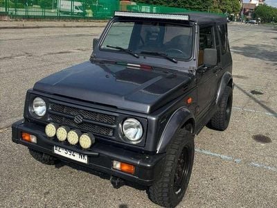 Usata Suzuki Samurai 69 CV (50 kW) 1996 Grigio SUV