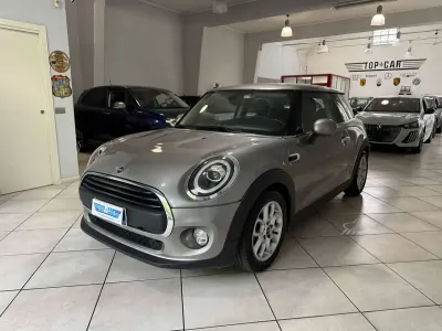 Usata Mini One D Business 95 CV (69 kW) 2019 Grigio sabbia sahara Utilitaria