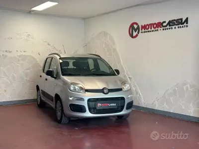 Usata Fiat Panda Lounge 69 CV (50 kW) 2015 Grigio Utilitaria