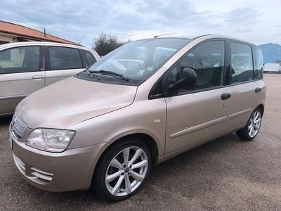 Usata Fiat Multipla Emotion 120 CV (88 kW) 2009 Oro Monovolume