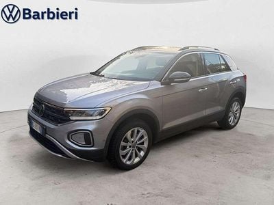 Usata VW T-Roc Life 150 CV (110 kW) 2023 Argento SUV