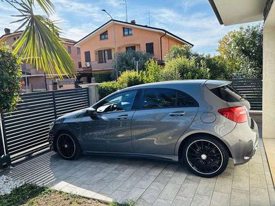 Usata Mercedes A160 Premium 90 CV (66 kW) 2017 Grigio Berlina