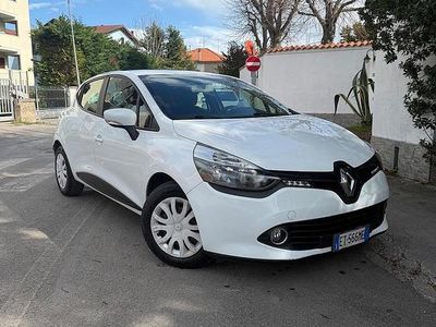 Usata Renault Clio IV 75 CV (55 kW) 2013 Bianco Berlina