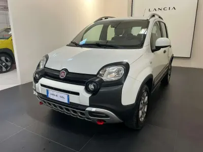 Usata Fiat Panda Cross Cross 95 CV (69 kW) 2016 Bianco Utilitaria