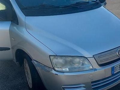 Usata Fiat Multipla Emotion 120 CV (88 kW) 2008 Grigio Monovolume