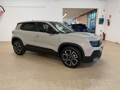 Nuova Jeep Avenger Summit 101 CV (74 kW) 2025 Grigio SUV